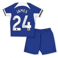 Fotballdrakt Barn Chelsea Reece James #24 Hjemmedraktsett 2023-24 Kortermet (+ Korte bukser)